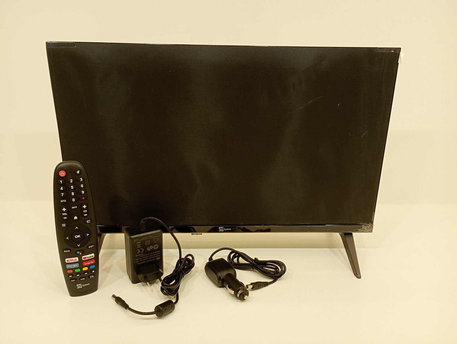 Full HD Smart TV 22tum 12V DC 100-240V för båt husvagn husbil DVB-T2 DVB-S2 VESA 100x100 PALCO 22SMART