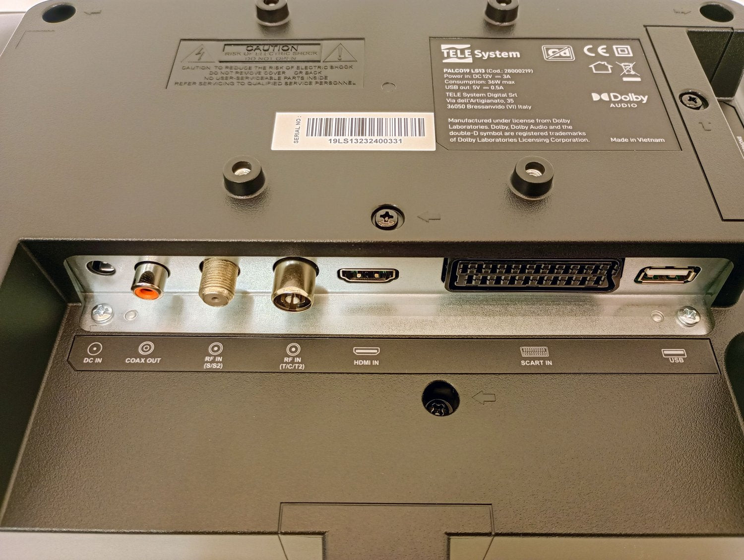 Full HD TV 19 tum 12V DC 100-240V för båt husvagn husbil DVB-T2 DVB-S2 VESA 100x100 PALCO 19LS13