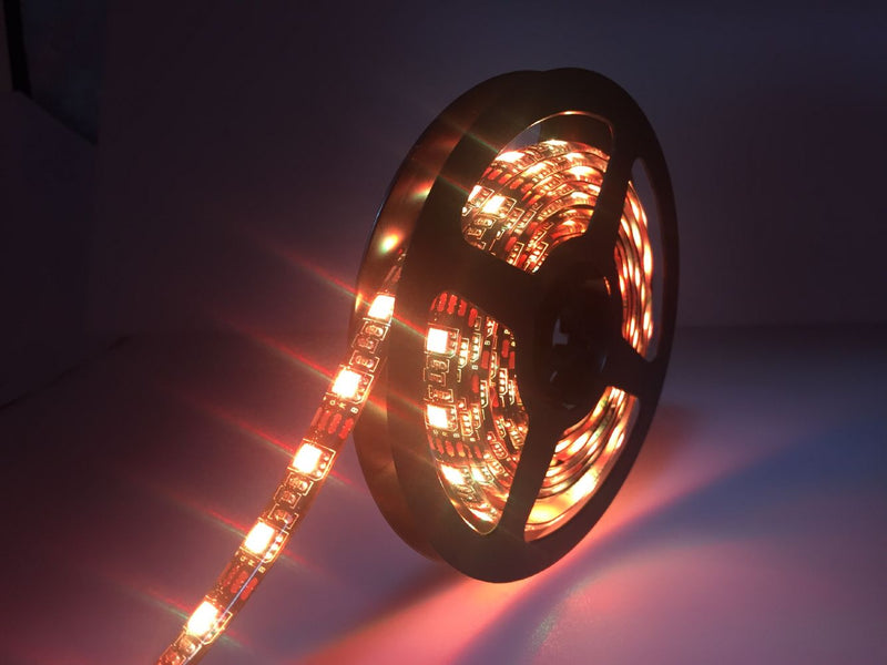 NÖRDIC RGB LED-list 5m med fjärrkontroll, 150 SMD LEDs på 5m, 20 lägen LED Slinga