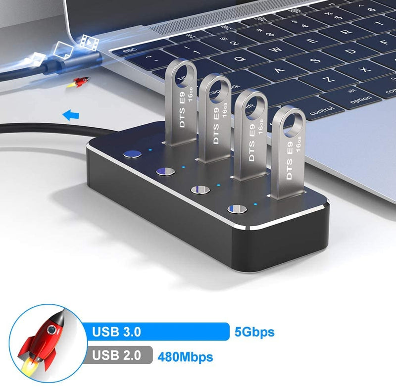 NÖRDIC 4-ports hubb USB 3.0 5Gbps med individuell switch 25cm kabel aluminium svart